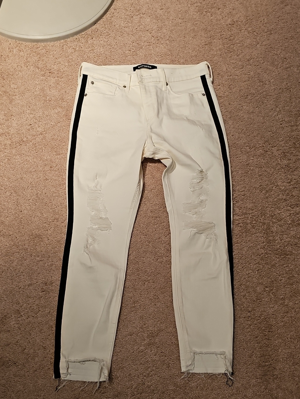 Express Men's White Skinny Jeans with Black Side Stripes